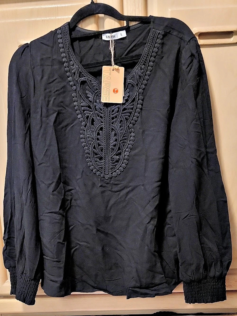 TARSE Black Embroidered Blouse Size Large NWT